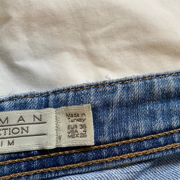 ZARA Denim Shorts - Picture 3 of 4